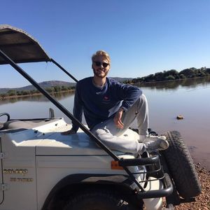 Meet your Posher, Mitchell